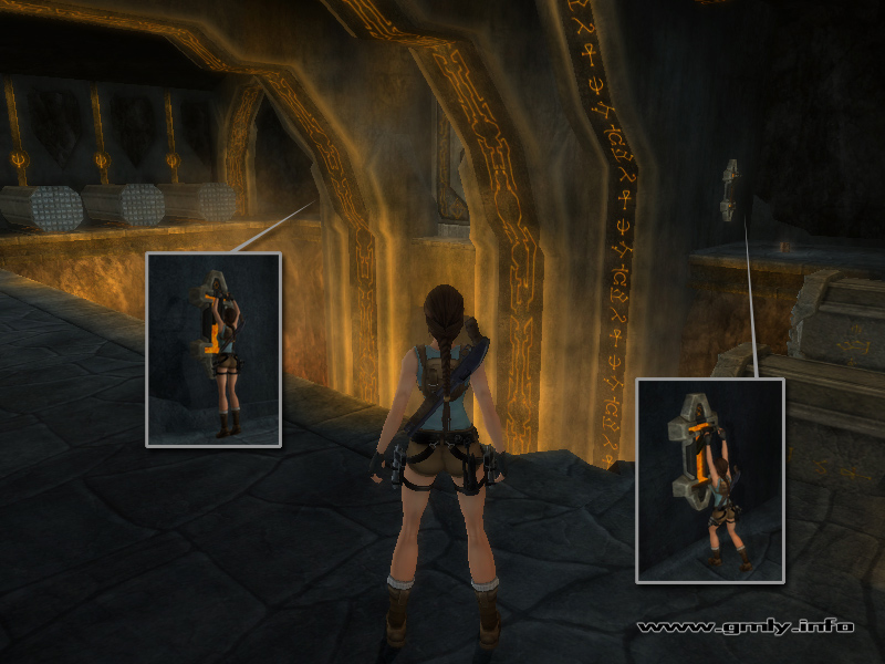 拉动两个机关打开并进入中央大门