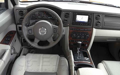 吉普指挥官评测