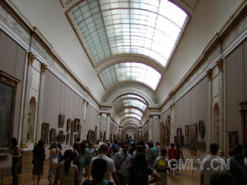 古墓丽影6卢浮宫实景对比